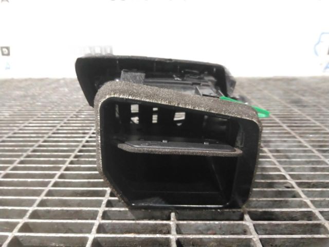 bontott NISSAN X-TRAIL III Bal Szellőző