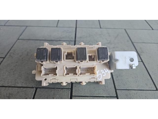 bontott NISSAN X-TRAIL III Biztosítéktábla Utastér