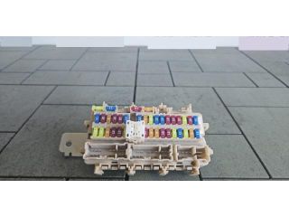 bontott NISSAN X-TRAIL III Biztosítéktábla Utastér