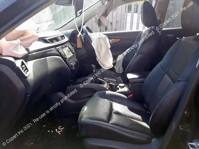 bontott NISSAN X-TRAIL III Csomagtér Kárpit