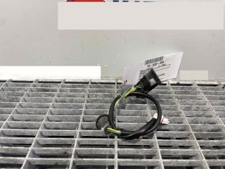 bontott NISSAN X-TRAIL III Csomagtérajtó Kilincs