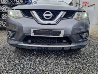 bontott NISSAN X-TRAIL III Első Lökhárító (Üresen)