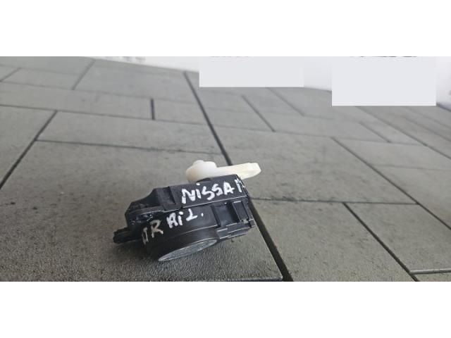 bontott NISSAN X-TRAIL III Fűtés Állító Motor