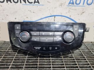 bontott NISSAN X-TRAIL III Fűtéskapcsoló