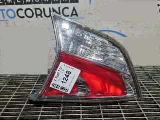 bontott NISSAN X-TRAIL III Jobb Belső Hátsó Lámpa