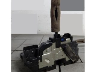 bontott NISSAN X-TRAIL III Jobb első Ajtózár