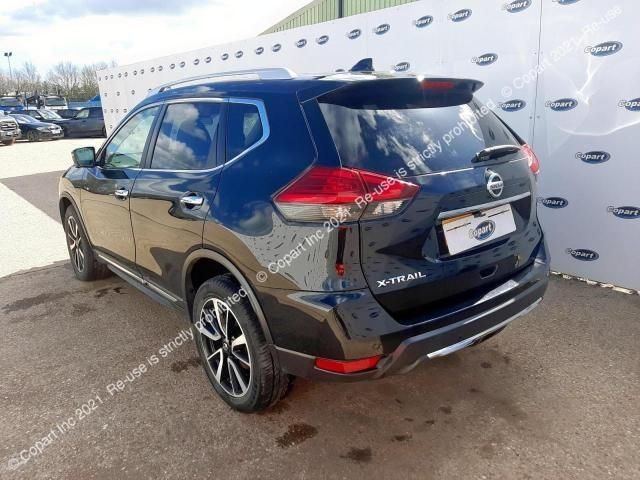 bontott NISSAN X-TRAIL III Jobb első Gumikéder