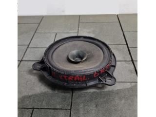 bontott NISSAN X-TRAIL III Jobb első Hangszóró