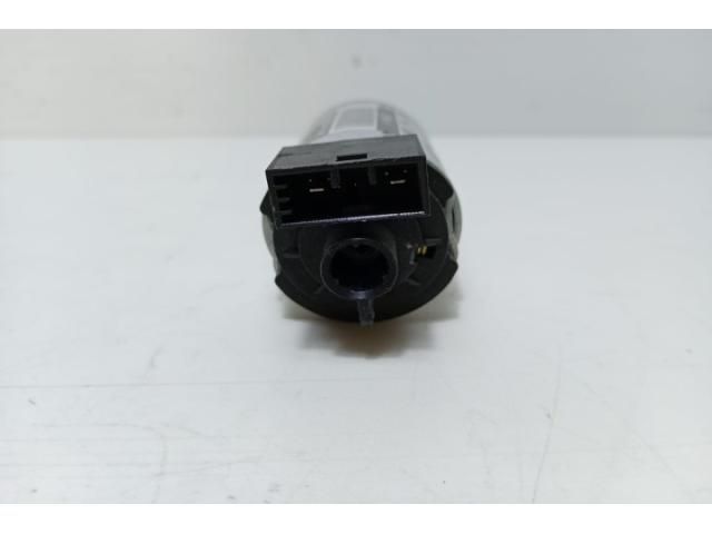 bontott NISSAN X-TRAIL III Jobb első Ülés Állító Motor