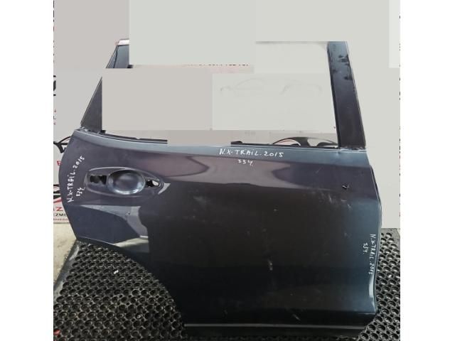 bontott NISSAN X-TRAIL III Jobb hátsó Ajtó (Üres lemez)