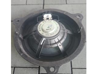 bontott NISSAN X-TRAIL III Jobb hátsó Hangszóró