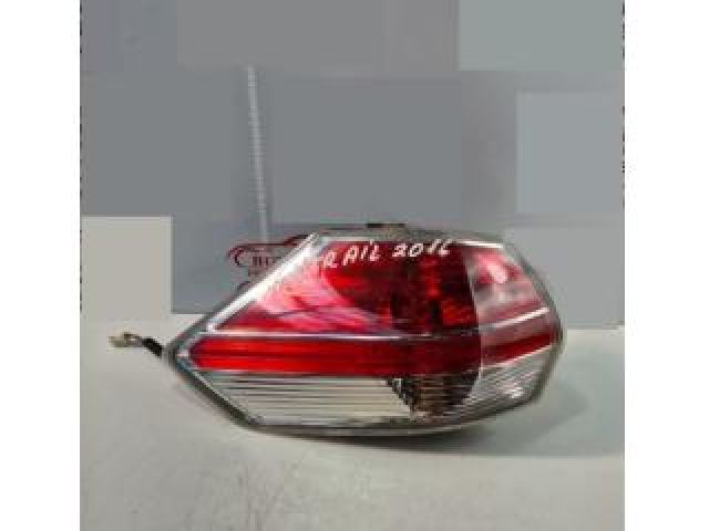 bontott NISSAN X-TRAIL III Jobb Külső Hátsó Lámpa