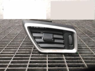 bontott NISSAN X-TRAIL III Jobb Szellőző