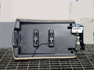 bontott NISSAN X-TRAIL III Könyöklő