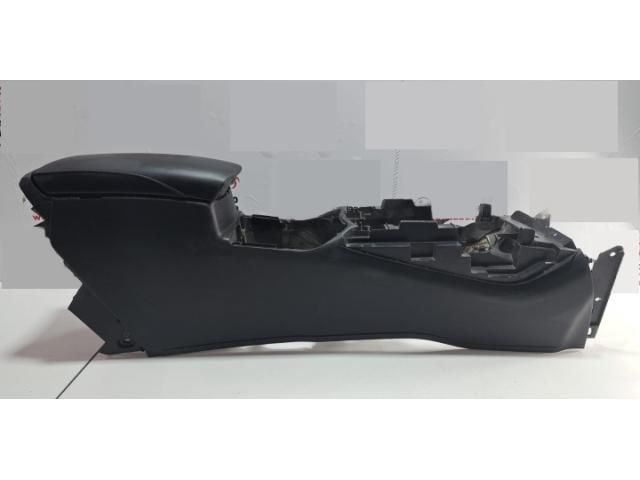 bontott NISSAN X-TRAIL III Könyöklő