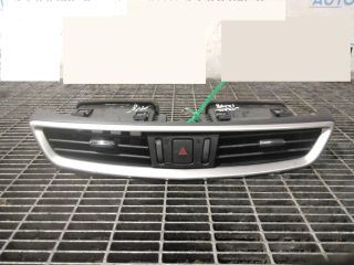 bontott NISSAN X-TRAIL III Középső Szellőző