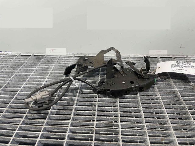 bontott NISSAN X-TRAIL III Motorháztető Zárszerkezet