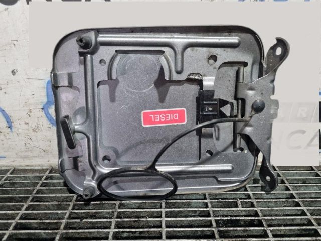 bontott NISSAN X-TRAIL III Tankajtó