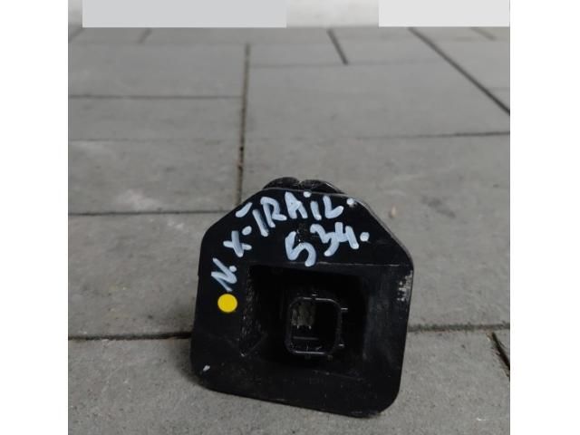 bontott NISSAN X-TRAIL III Tolatókamera