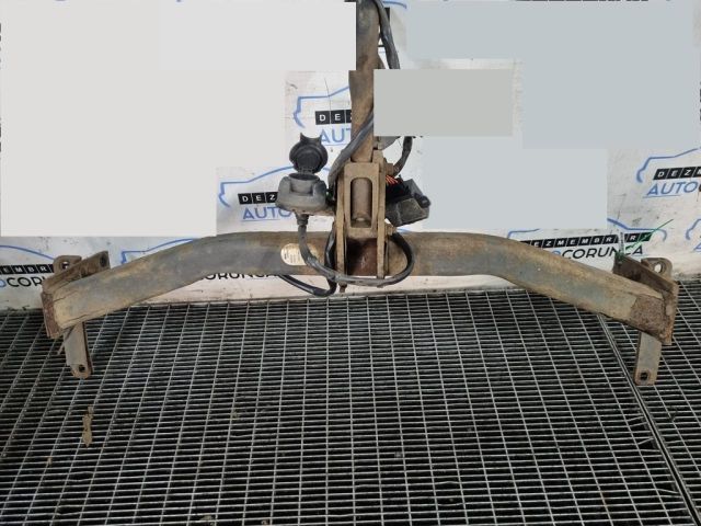 bontott NISSAN X-TRAIL III Vonóhorog