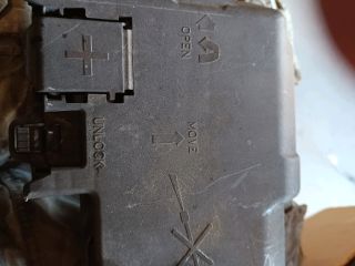 bontott OPEL ADAM Akkumulátor Fedél