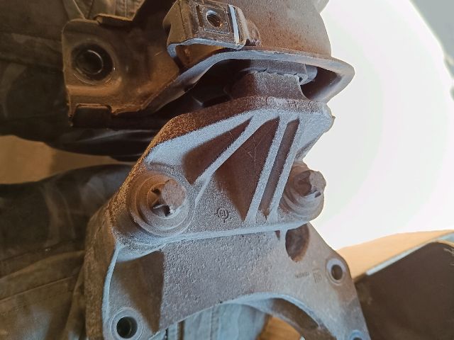 bontott OPEL ADAM Motor Tartó Bak Bal