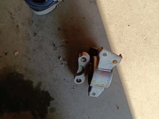 bontott OPEL ADAM Motor Tartó Bak Jobb