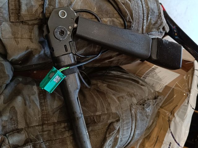 bontott OPEL ADAM Bal első Övfeszítő