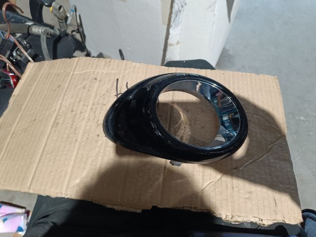 bontott OPEL ADAM Bal Ködfényszóró Lámpakeret