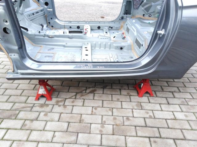 bontott OPEL ADAM Bal Küszöb