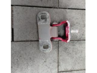 bontott OPEL ADAM Csomagtérajtó Bal Zsanér