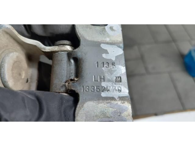 bontott OPEL ADAM Csomagtérajtó Bal Zsanér