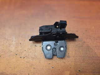 bontott OPEL ADAM Csomagtérajtó Zárszerkezet