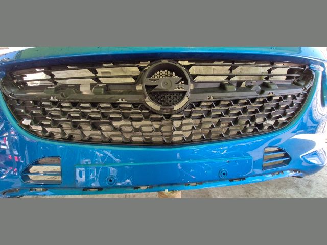 bontott OPEL ADAM Első Lökhárító (Üresen)