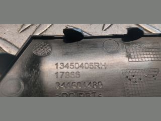 bontott OPEL ADAM Első Vonószem Burkolat