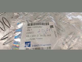 bontott OPEL ADAM Első Vonószem Burkolat