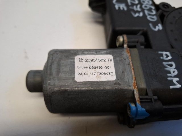 bontott OPEL ADAM Jobb első Ablakemelő Motor