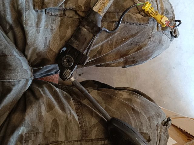 bontott OPEL ADAM Jobb első Övfeszítő