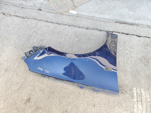 bontott OPEL ADAM Jobb első Sárvédő