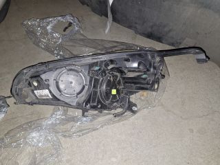 bontott OPEL ADAM Jobb Fényszóró