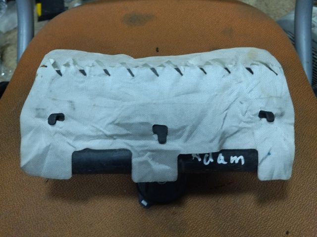 bontott OPEL ADAM Utasoldali Légzsák