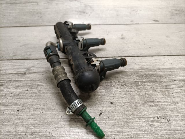 bontott OPEL AGILA Porlasztó (1 db)