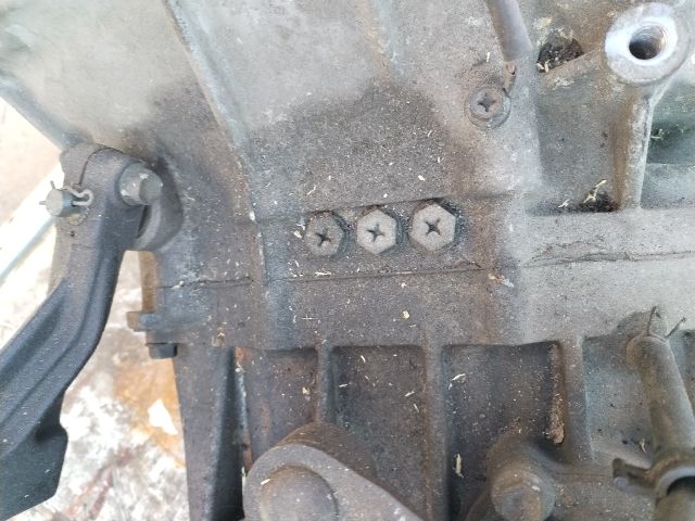 bontott OPEL AGILA Váltó (Mechanikus)