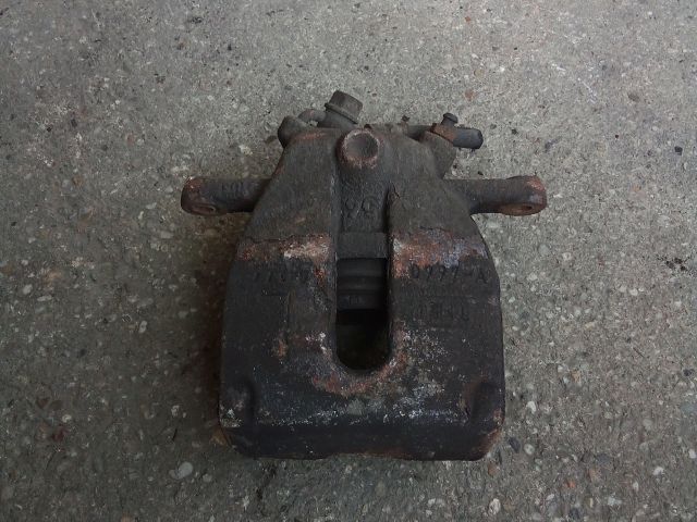 bontott OPEL AGILA Bal első Féknyereg Munkahengerrel