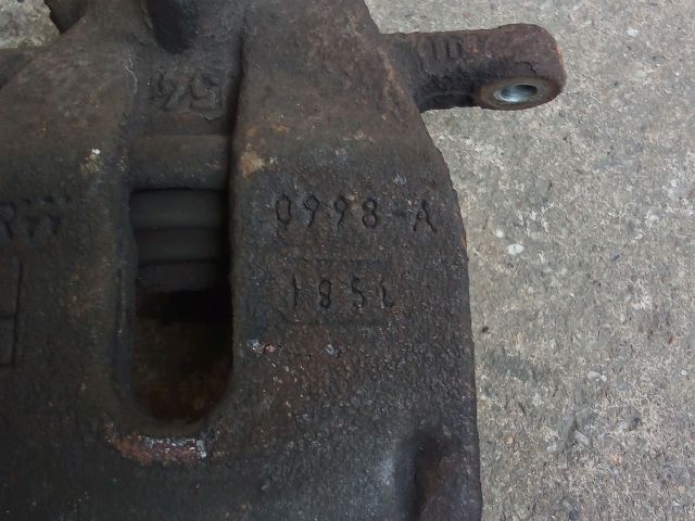 bontott OPEL AGILA Jobb első Féknyereg Munkahengerrel