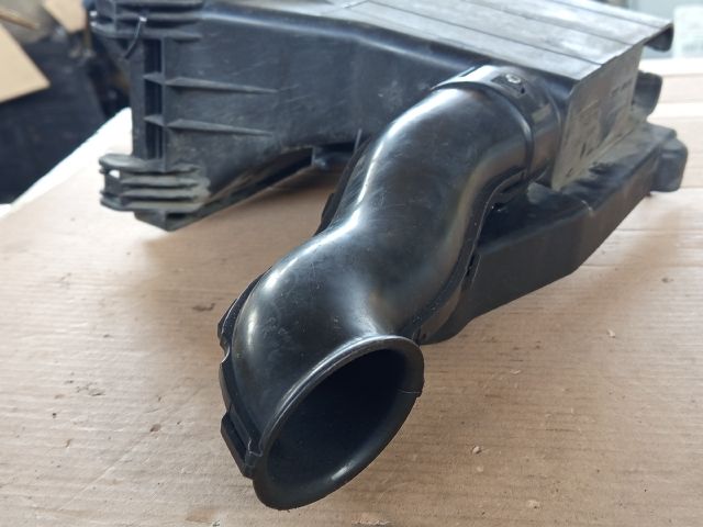 bontott OPEL AGILA Légszűrő Ház