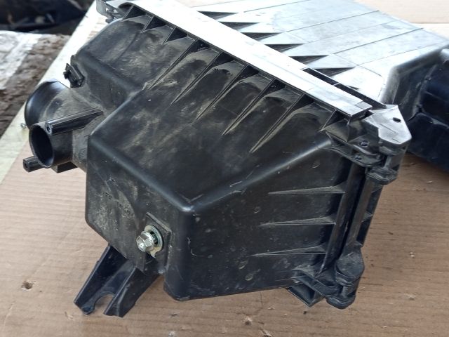 bontott OPEL AGILA Légszűrő Ház