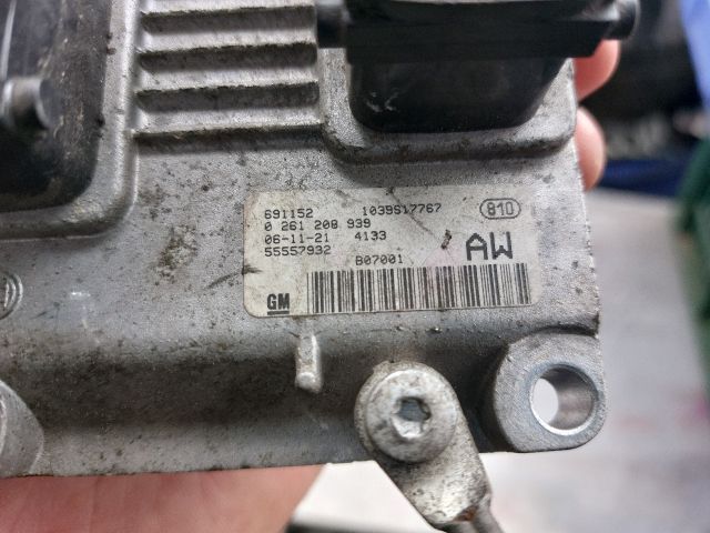 bontott OPEL AGILA Motorvezérlő