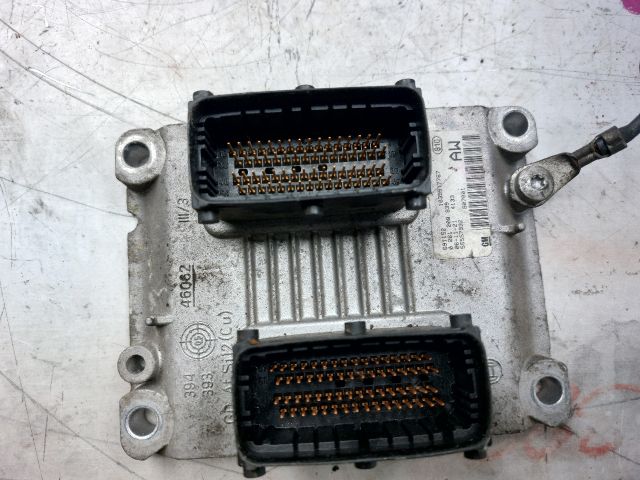 bontott OPEL AGILA Motorvezérlő