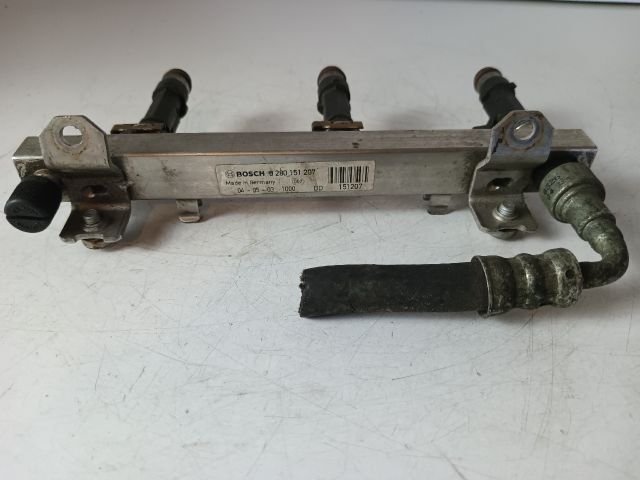 bontott OPEL AGILA Porlasztó Sor / Híd